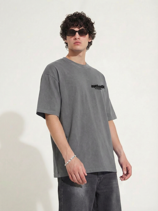 Authntk worldwide T-Shirt